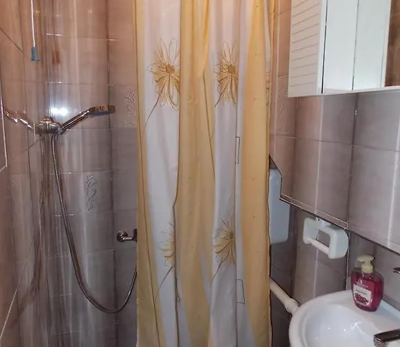 5353e Apartman *
